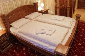 Напівлюкс 1-кімнатний з балконом, 2 пов. (Корпус №2) забронювати в готелі Сваляви